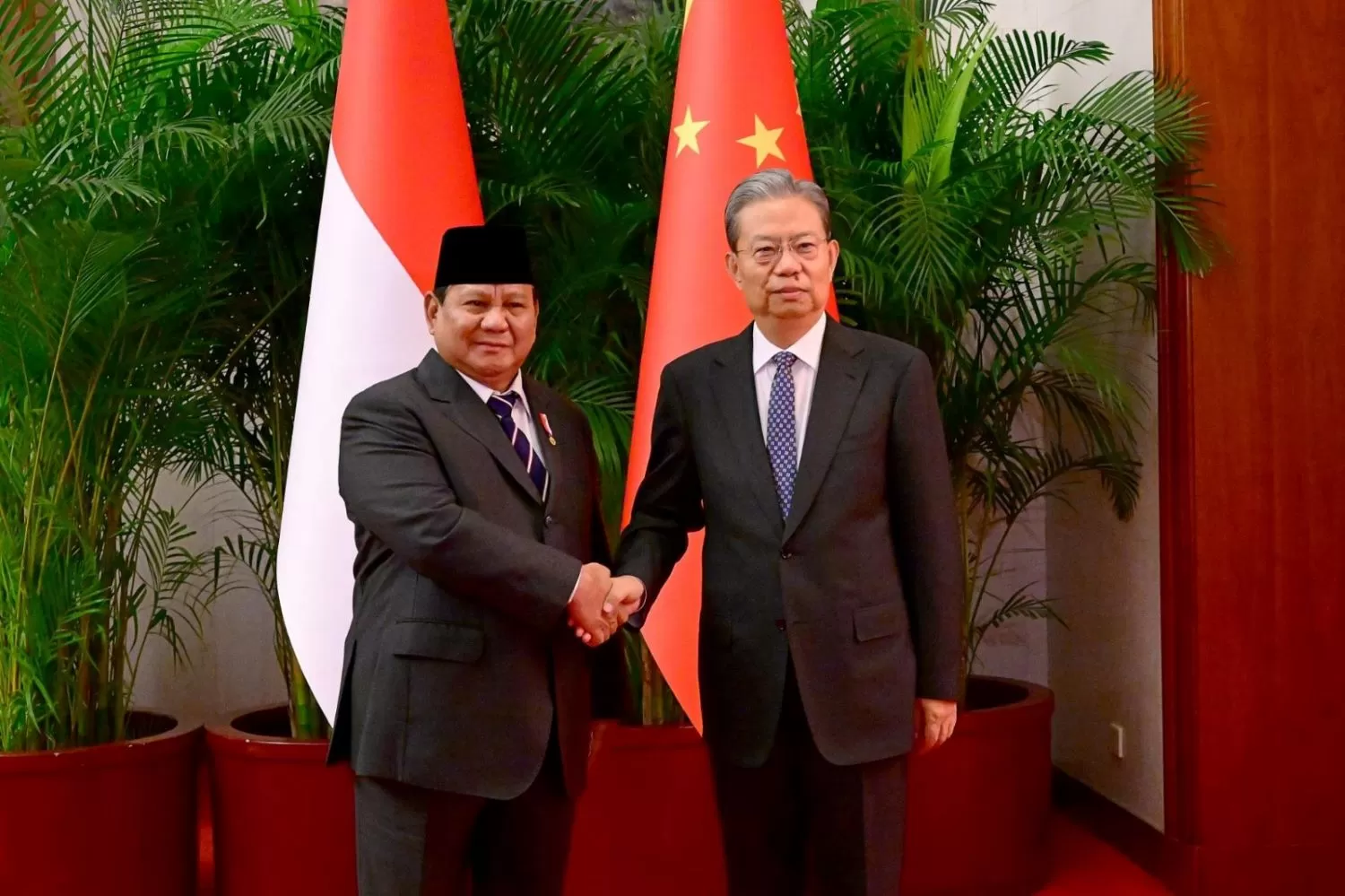 prabowo-subianto-bertemu-li-qiang-ingin-tingkatkan-kerja-sama-pendidikan-dengan-china